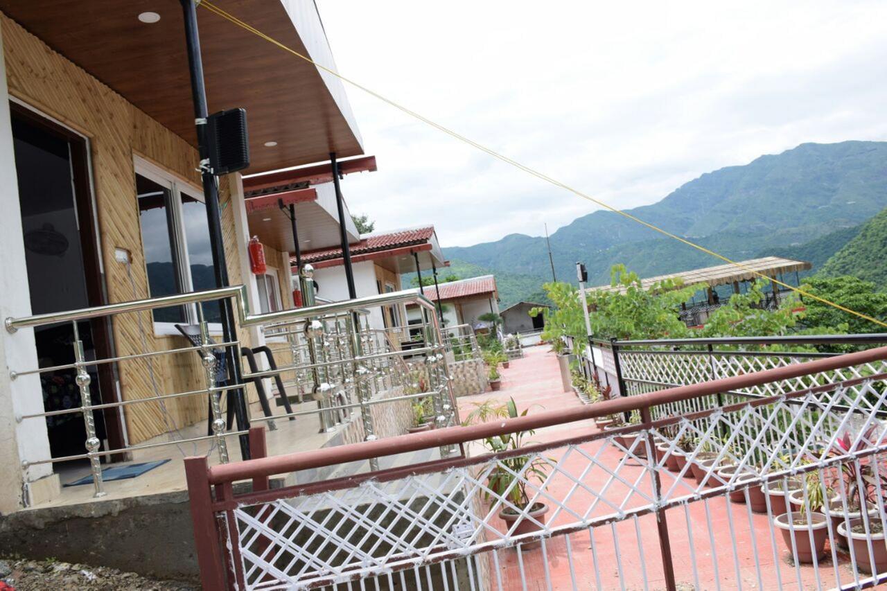V Resorts Brv Resort ムスーリー エクステリア 写真