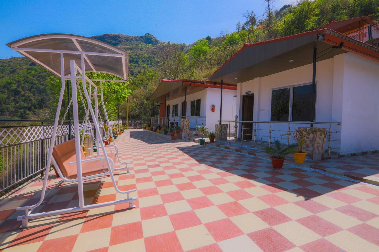 V Resorts Brv Resort ムスーリー エクステリア 写真